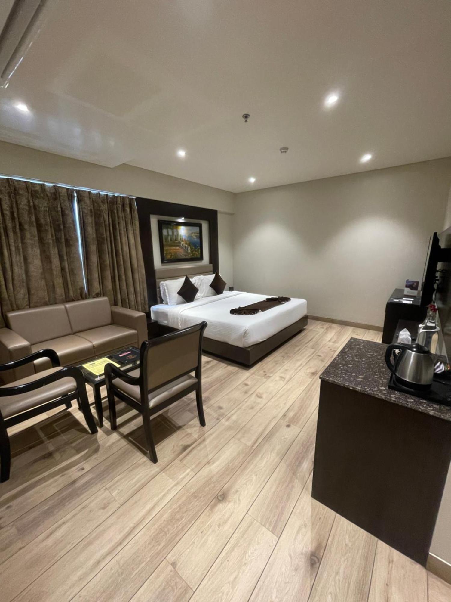 Hotel Virgo Sumeru Bhavnagar Zewnętrze zdjęcie