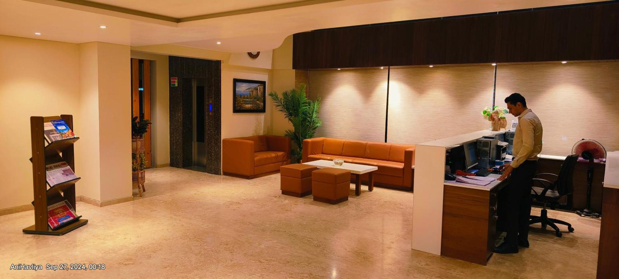 Hotel Virgo Sumeru Bhavnagar Zewnętrze zdjęcie